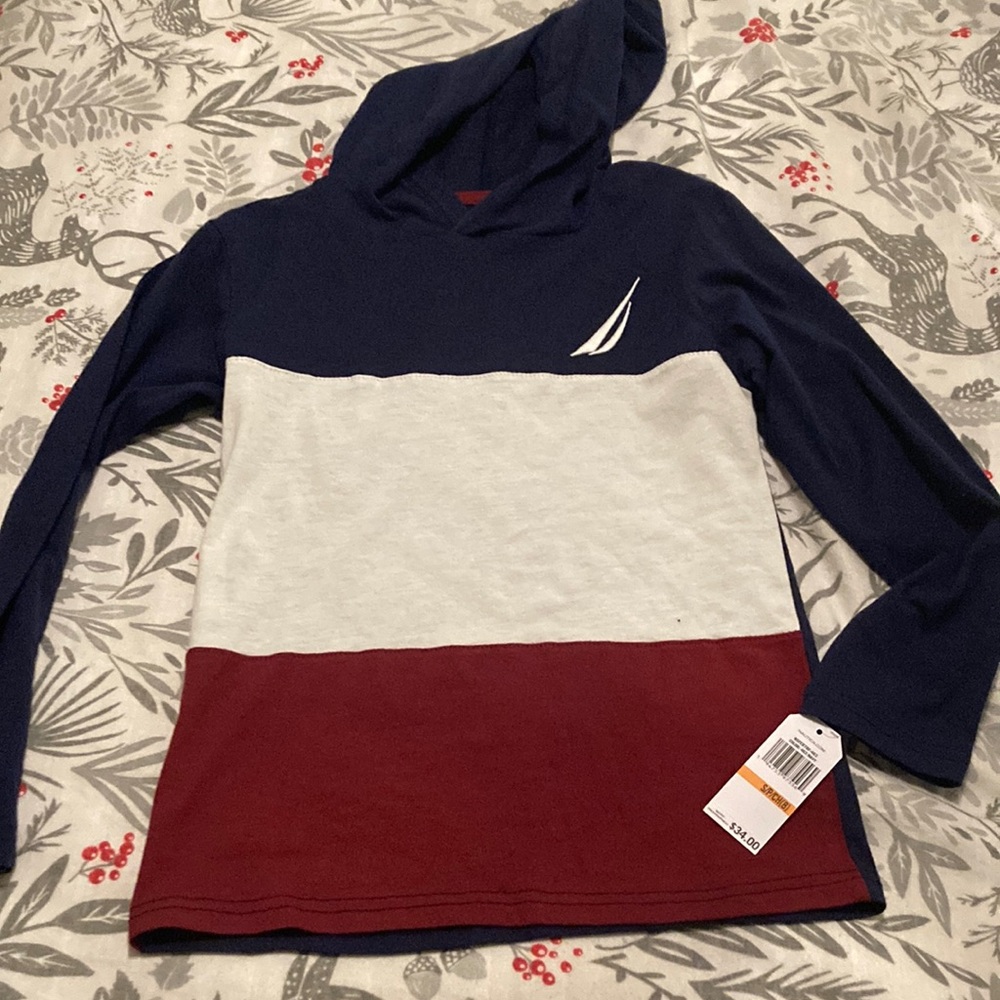 NWT Nautica boys hooded king sleeve tee